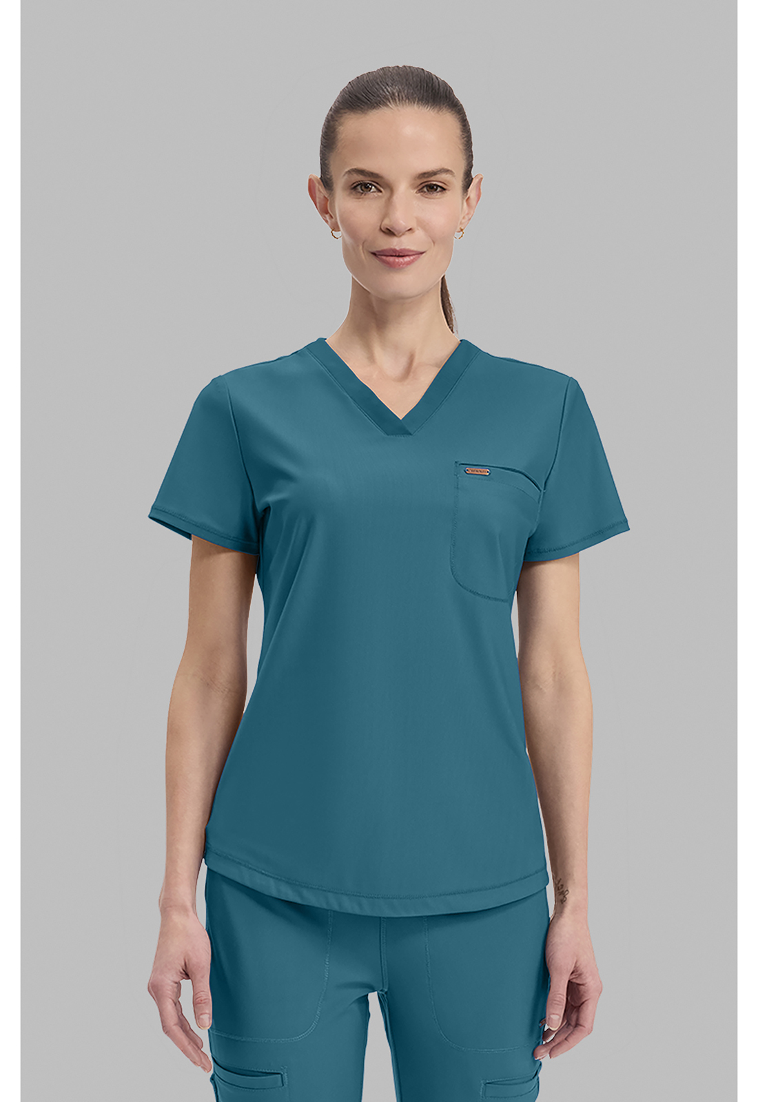 FORM CK819 Tuckable Breathable 1 Pocket V-Neck Scrub Top with Curved Hemline and Silhouette Styling-CHEROKEE